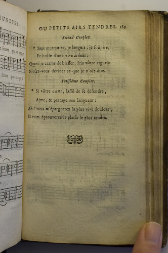 page 189 : Couplet : Sans murmurer je languis, je sopire. / Si vtre coeur, Lass de se deffendre.