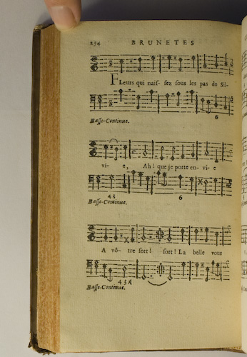 page 254 : Couplet : Fleurs, qui naissez sous les pas